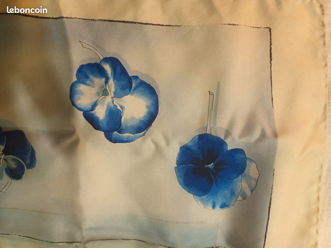 Foulard longchamp (image 3)