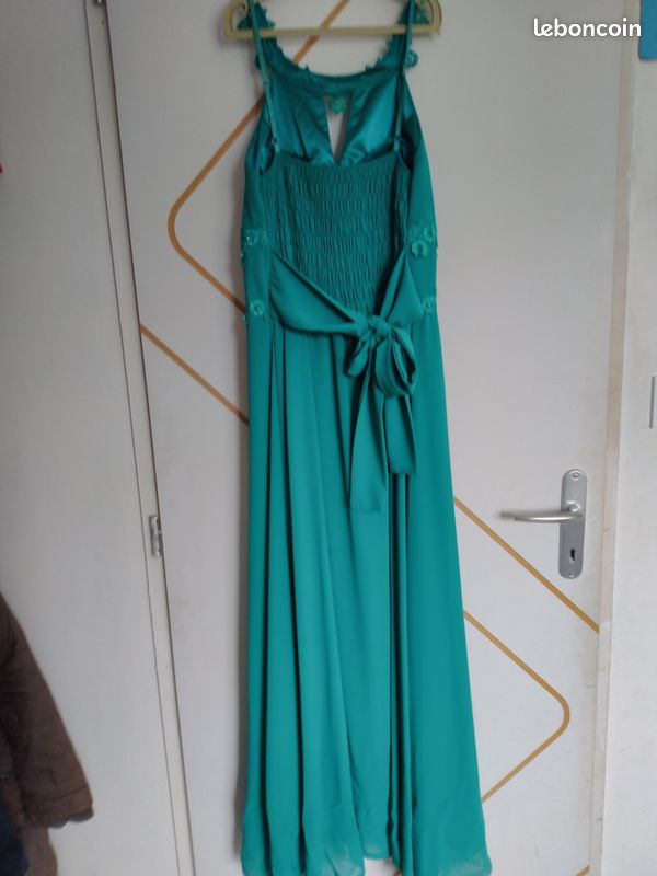Robe (image 1)