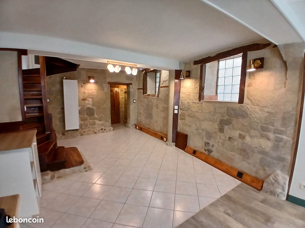 Maison 3 pièces 70 m² · à Saumur · 70 m² · 695 €