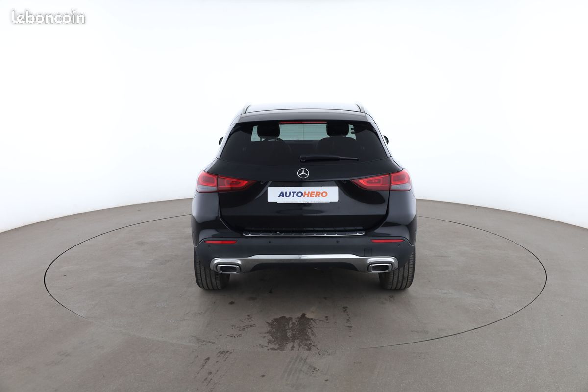 Mercedes-Benz GLA 200 d Progressive Line DCT 150 ch (image 12)