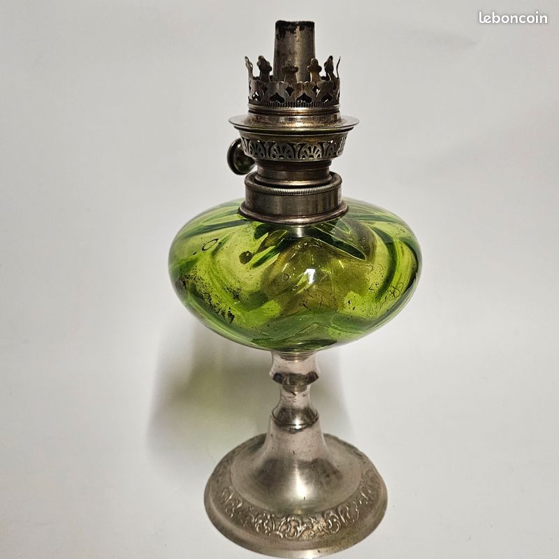 Ancienne Lampe En Métal - Design XXème Siècle - Vendue En L'état (projet Déco)