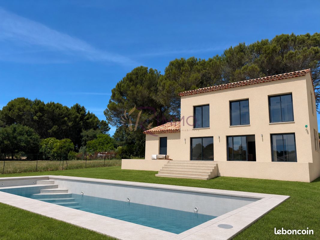 Maison 5 pièces 128 m² · à Ventabren · 127,7 m² · 2 980 €/mois