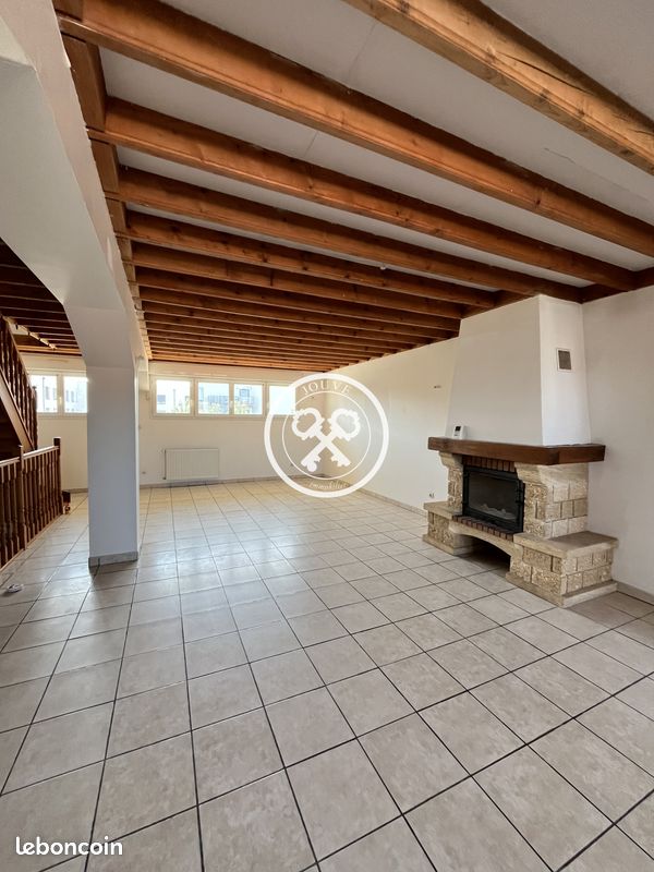 Appartement 5 pièces 120 m² · à Saint-Julien-les-Villas · 120 m² · 895 €/mois