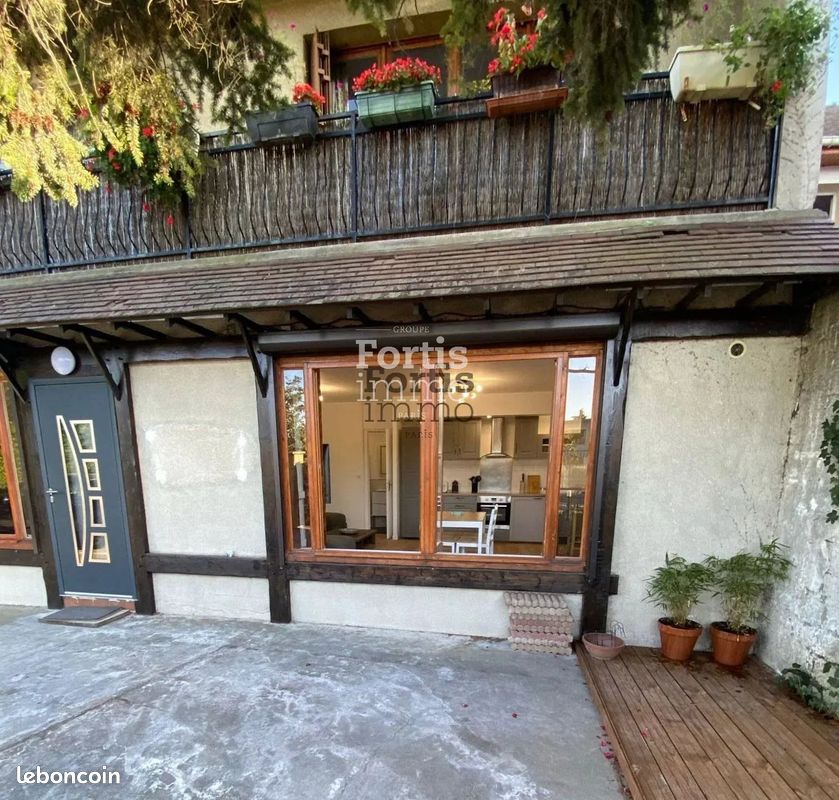 Appartement 2 pièces 44 m² · à Saint-Denis · 44 m² · 150 000 €