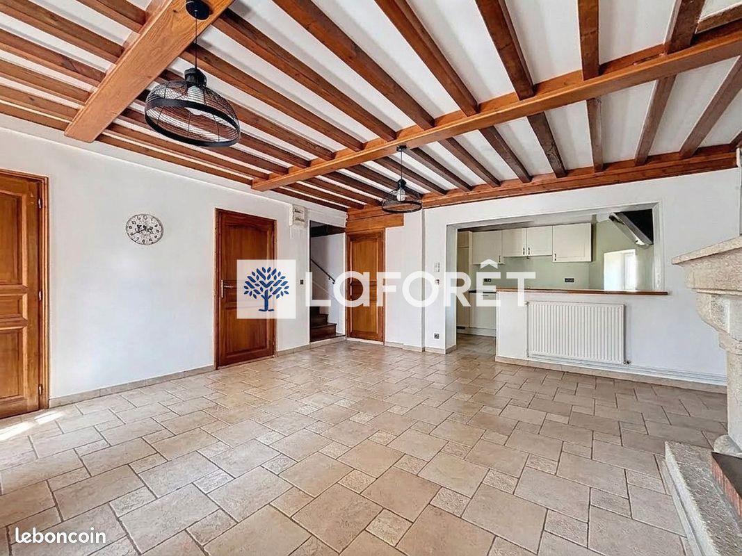 Maison 6 pièces 117 m² · à Thil · 117 m² · 299 000 €