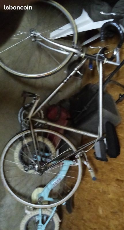 Vélo de course (image 1)