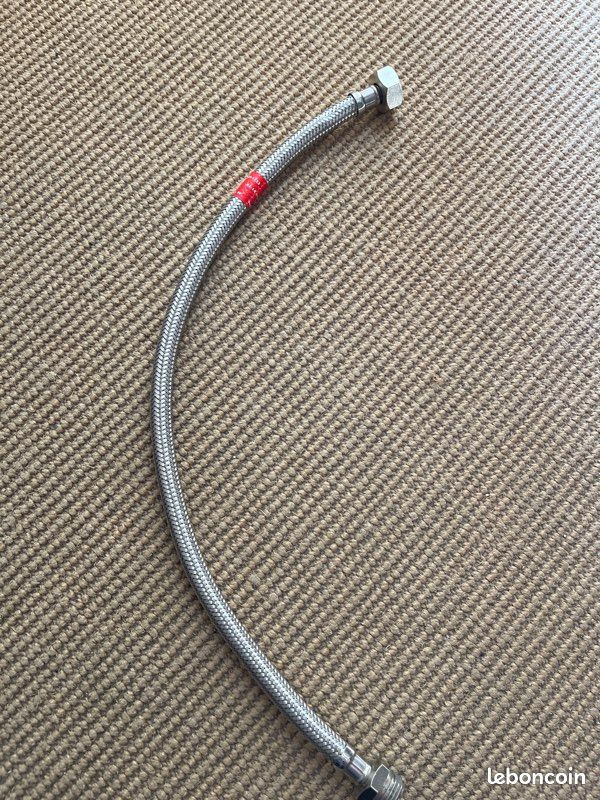 Flexible de raccordement (image 1)