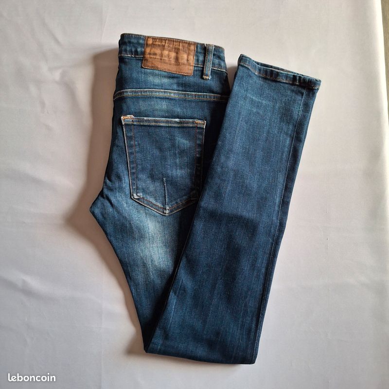 Jeans Homme Zara Bleu Foncé Délavé – Taille 38 Coupe Droite – Occasion Très Bon état