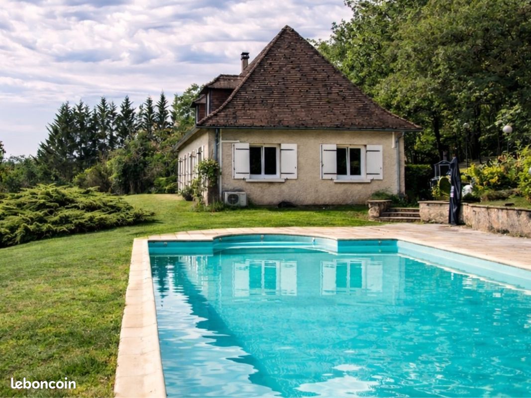 Maison 7 pièces 204 m² · à Cubjac-Auvézère-Val d'Ans · 204 m² · 367 000 €