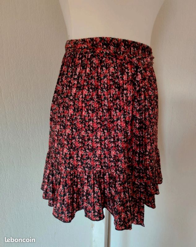 Jupe courte plissée florale Zara TS Rouge et noire (image 3)