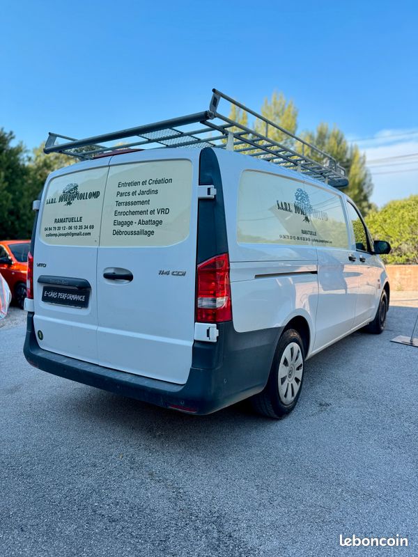 Mercedes Vito 114 2.2 CDi 136ch 3 places Select TVA RÉCUPÉRABLE (CAMÉRA / RADARS AV+AR / ÉCRAN GPS / RÉGULATEUR DE VITESSE / CLIM AUTO / BLUETOOTH) (image 3)