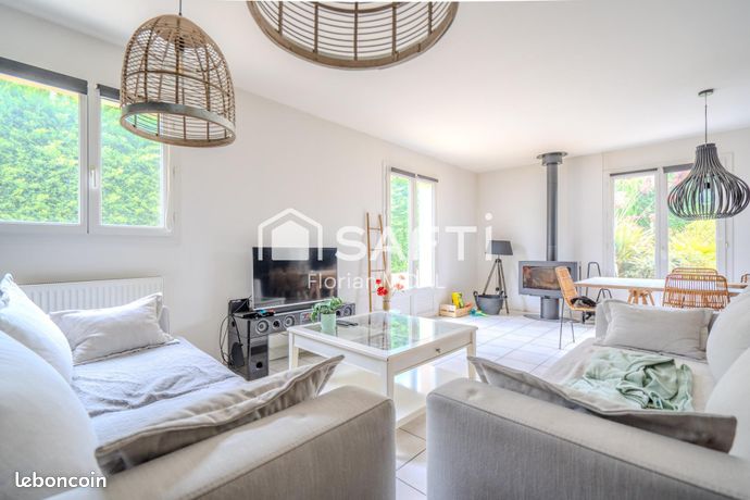 Maison 6 pièces 130 m²