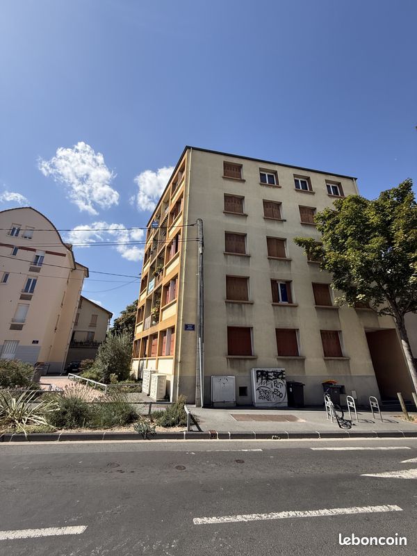 Appartement 4 pièces 69 m² · à Clermont-Ferrand · 69 m² · 152 000 €