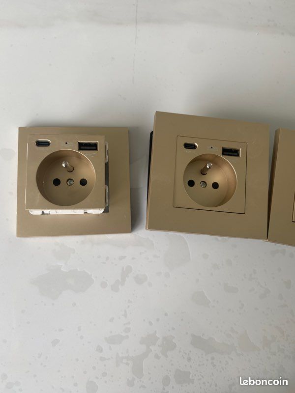 Prise de courants avec Bluetooth intégré (image 1)