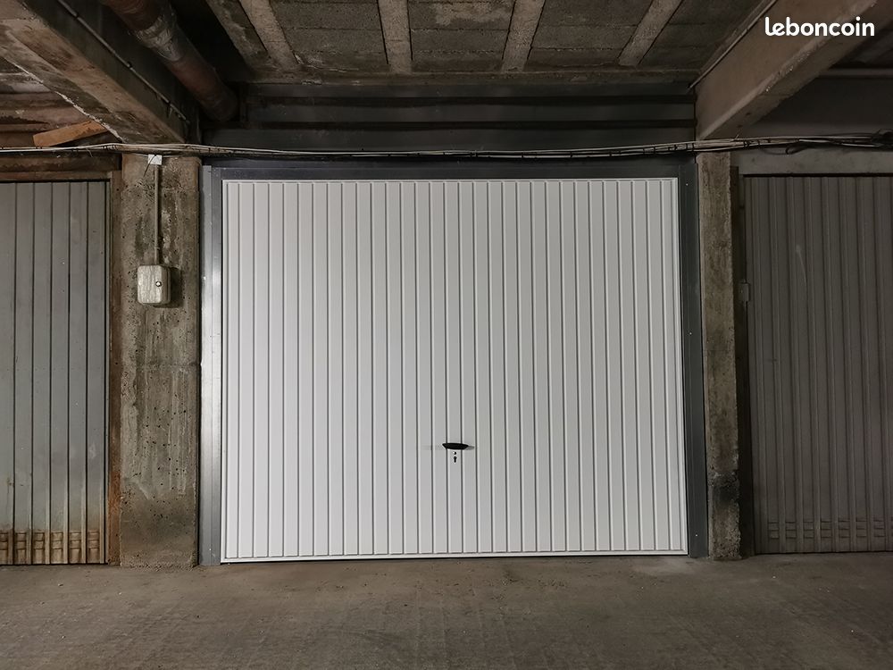 Appartement T2 55m2 + Balcon 15m2 / Vue dégagée sur Vercors (image 11)