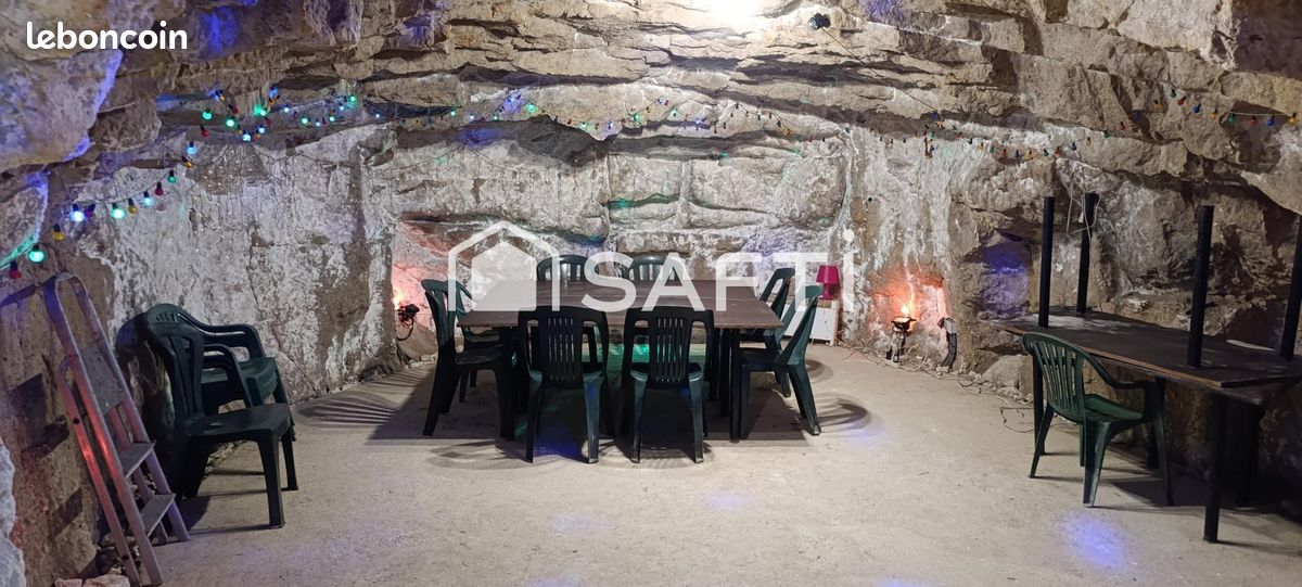 Immeuble 55 m² · à Benais · 55 m² · 13 500 €