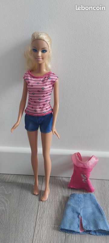 Barbie (image 1)