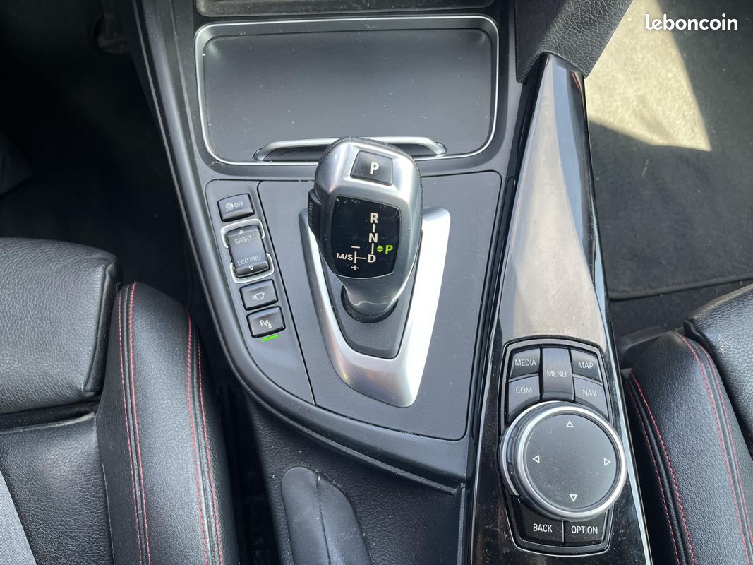 BMW SERIE 3 GRAN-TURISMO 2.0 318 D 150 SPORT BVA / Garantie 12 mois (image 19)