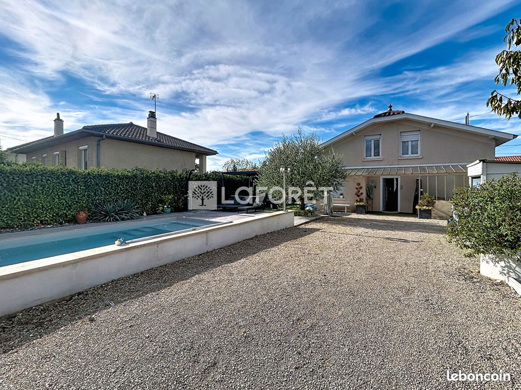 Maison 5 pièces 112 m² · à Jassans-Riottier · 112 m² · 335 000 €