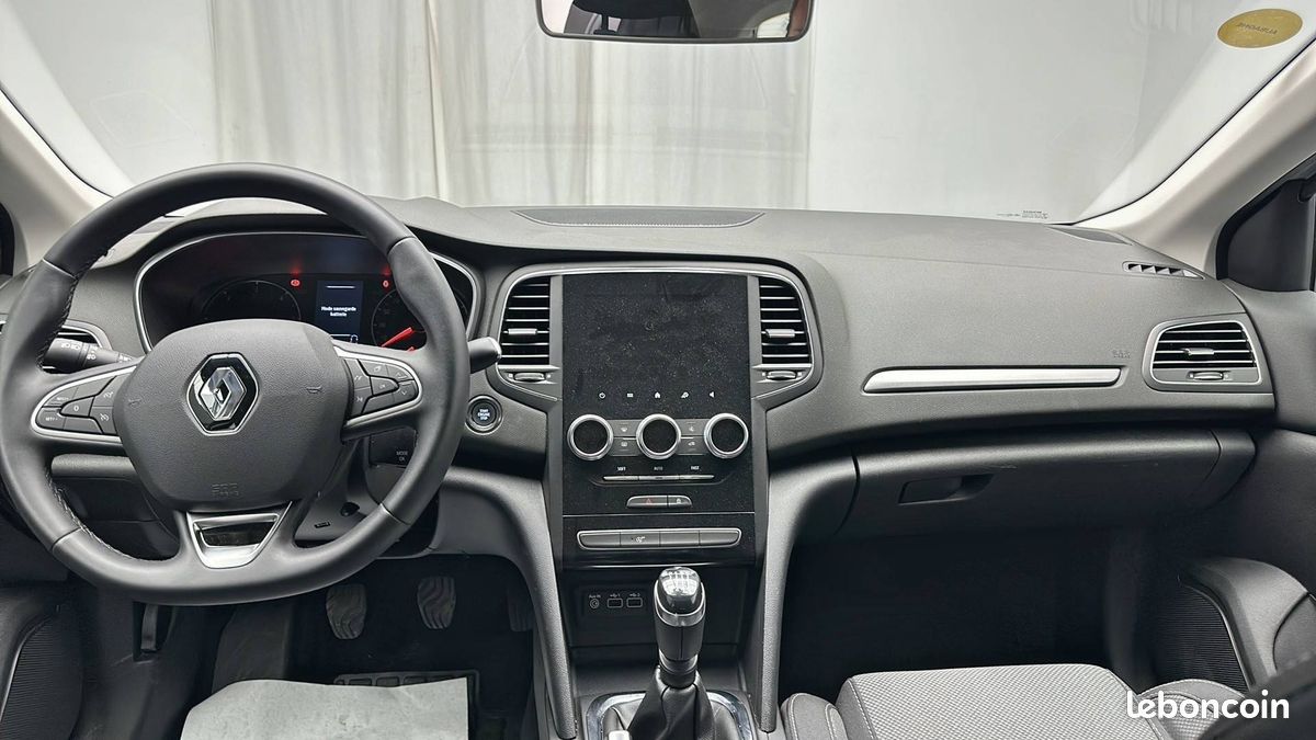Renault megane iv berline blue dci 115 evolution (image 3)