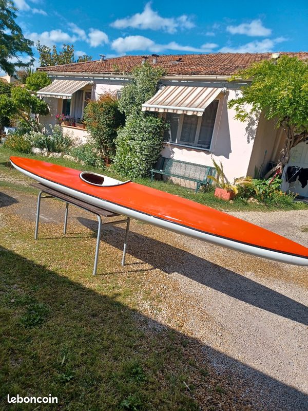 Kayak (image 1)