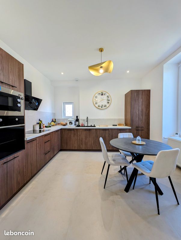 Maison 8 pièces 158 m² · à Roanne · 158 m² · 299 000 €