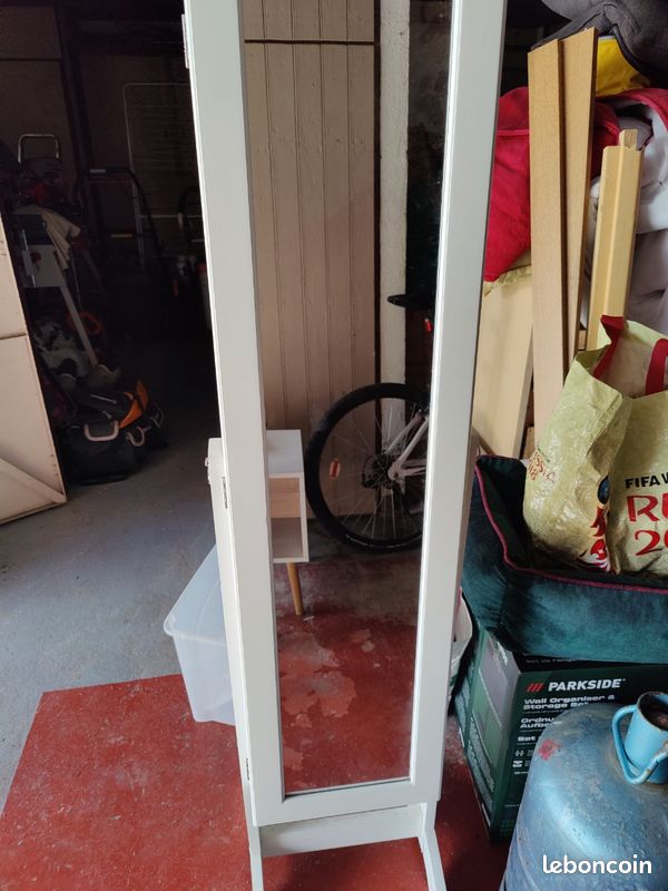 Armoire a bijoux (image 2)