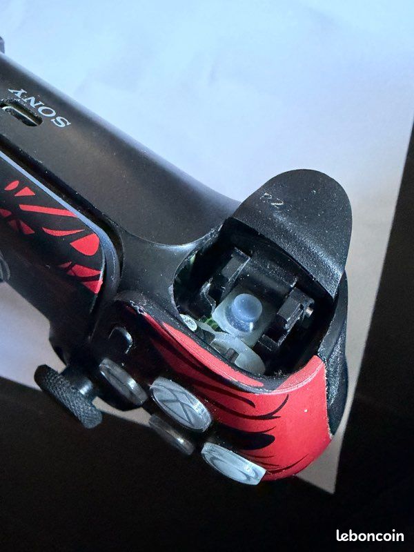 Manette PS5 DualSense Spider-Man 2 Limited Edition - HS / Pour pièces prix fixe vendue seule sans rien (image 9)