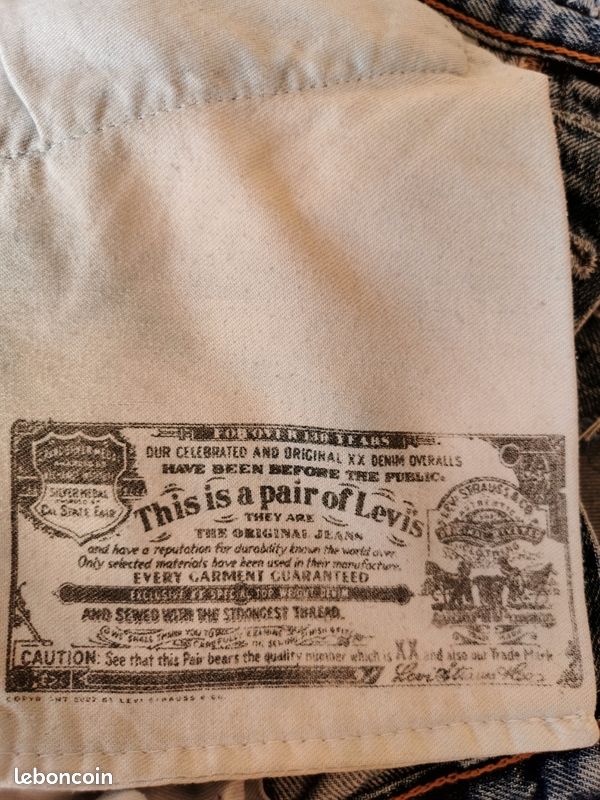 Jean Levi's 501 W32 L32, 100 % coton, a déjà beaucoup vécu mais peut encore servir longtemps car qualité supérieure, 100 % coton, sans élasthanne (image 6)