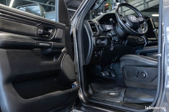 DODGE RAM 1500 - CREW CAB LARAMIE 5.7 HEMI V8 GT - Garantie 12 mois (image 8)