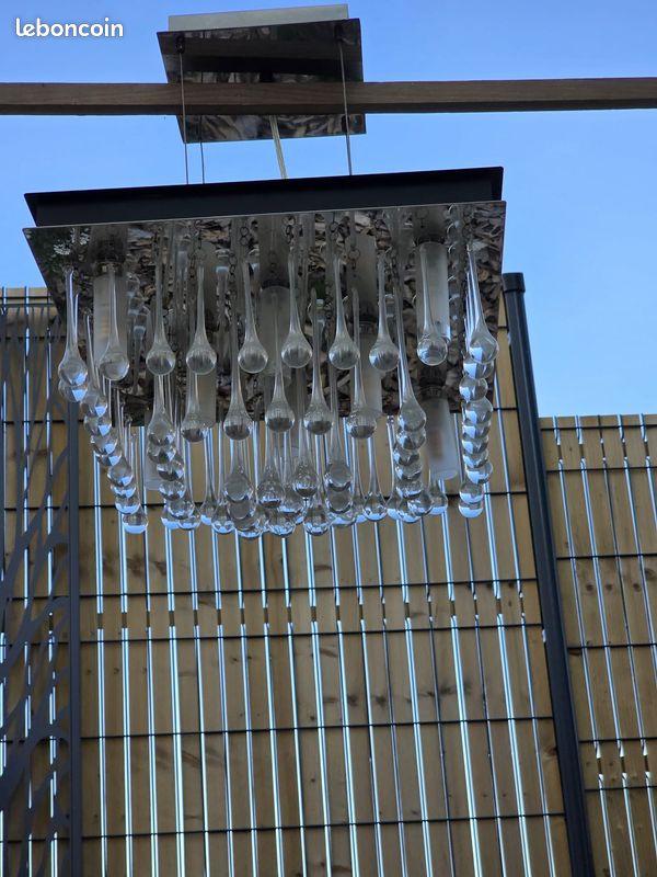 Plafonnier en cristal carré – L’élégance suspendue (image 4)