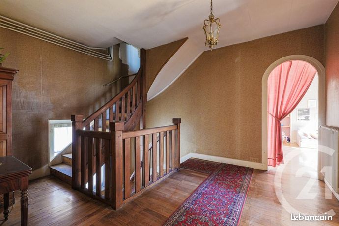 Maison de ville 7 pièces 231 m² — 18