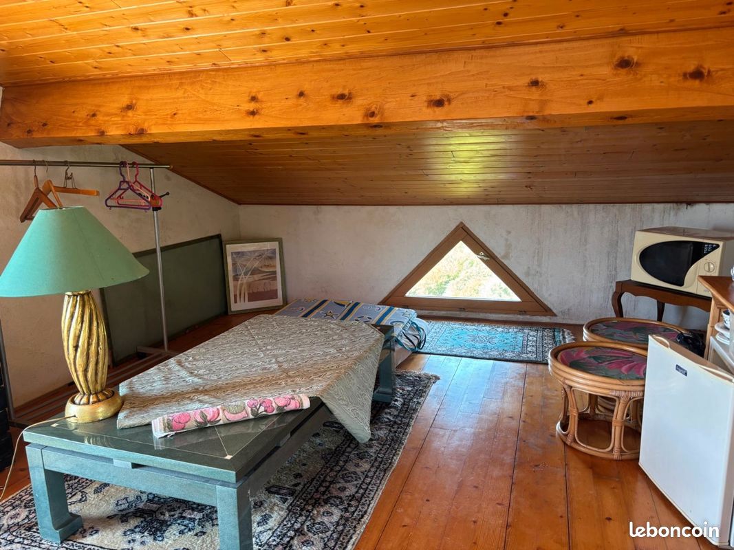 Chambre panoramique avec terrasse vues mer sur l'île du Levant (image 8)