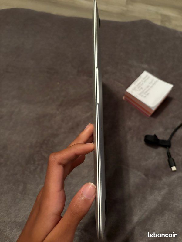 MacBook Air 2017 (image 6)