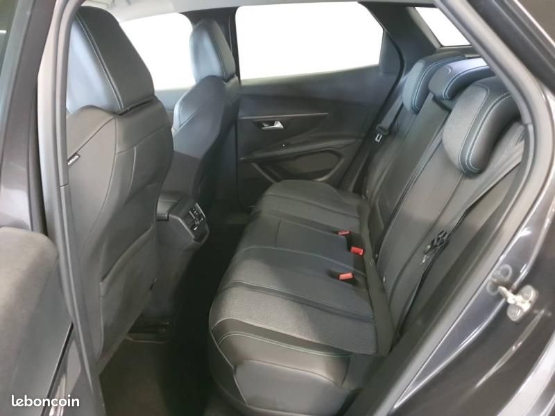 Peugeot 3008 HYBRID 225ch Allure Pack e-EAT8 (image 12)