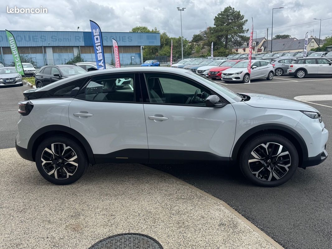 Citroen C4 1.2 HYBRIDE 145CH S&S BUSINESS AUTOMATIQUE (image 2)