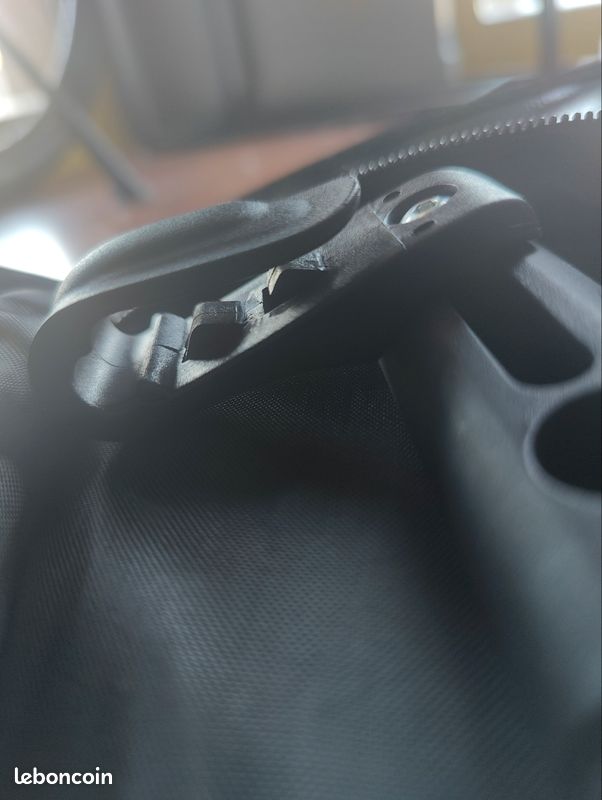 (-26 EUR). Neuf. M-Wave sac à bandoulière et sacoche vélo étanche 25L réglable noir (image 6)