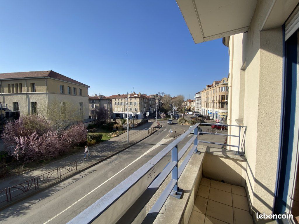 Appartement 1 pièce 40 m² · à Montbrison · 40 m² · 516 €/mois