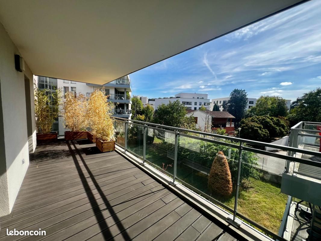 Appartement 3 pièces 70 m² · à Tassin-la-Demi-Lune · 70 m² · 1 350 €/mois