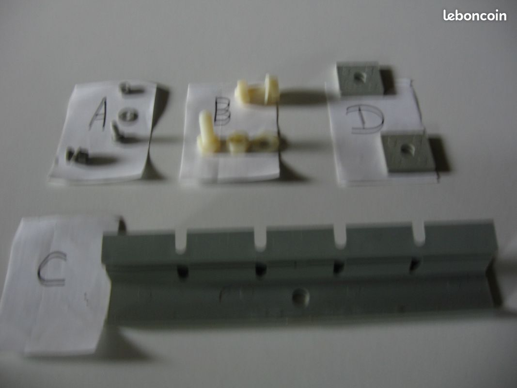 Vis , pièces plastique ( 70 a ) ( a / e ) (image 1)