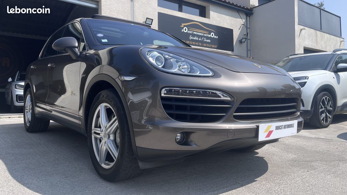 PORSCHE CAYENNE S HYBRID 3 L V6 HYBRID 380 cv (image 1)