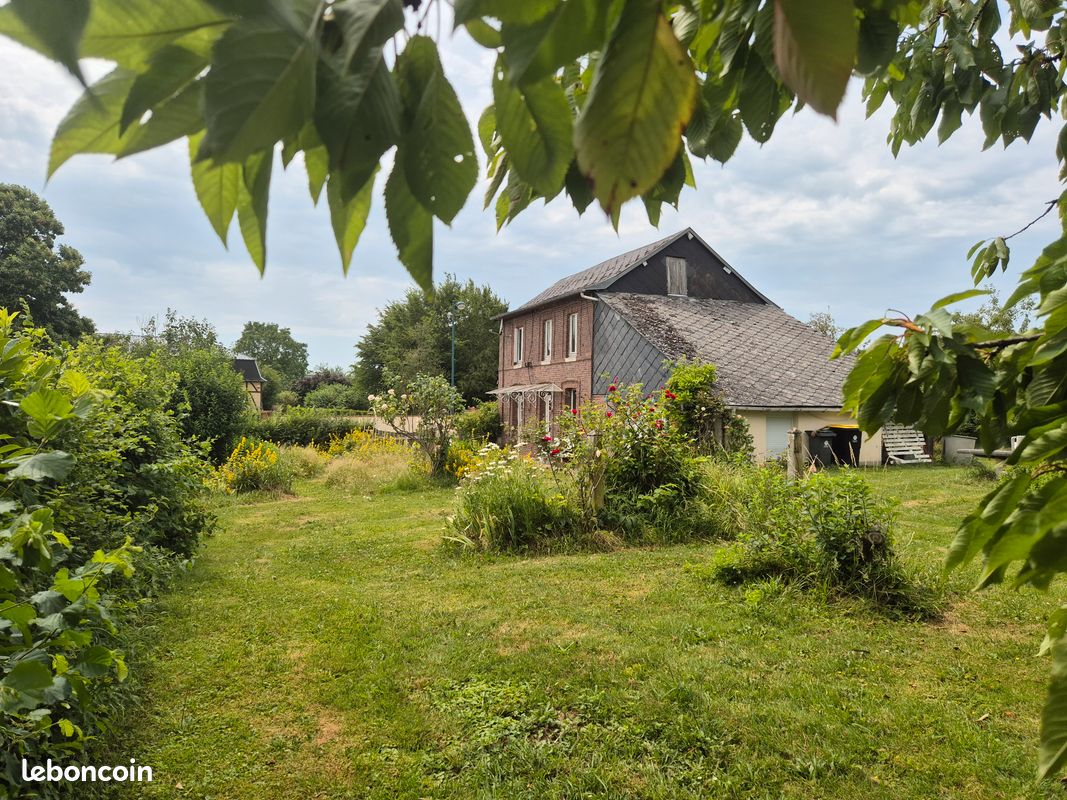 Maison 5 pièces 113 m² · à La Neuville-Chant-d'Oisel · 113 m² · 187 000 €