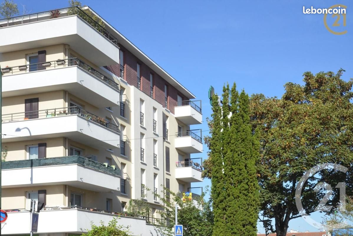Appartement 2 pièces 49 m² · à Vigneux-sur-Seine · 49 m² · 950 €/mois