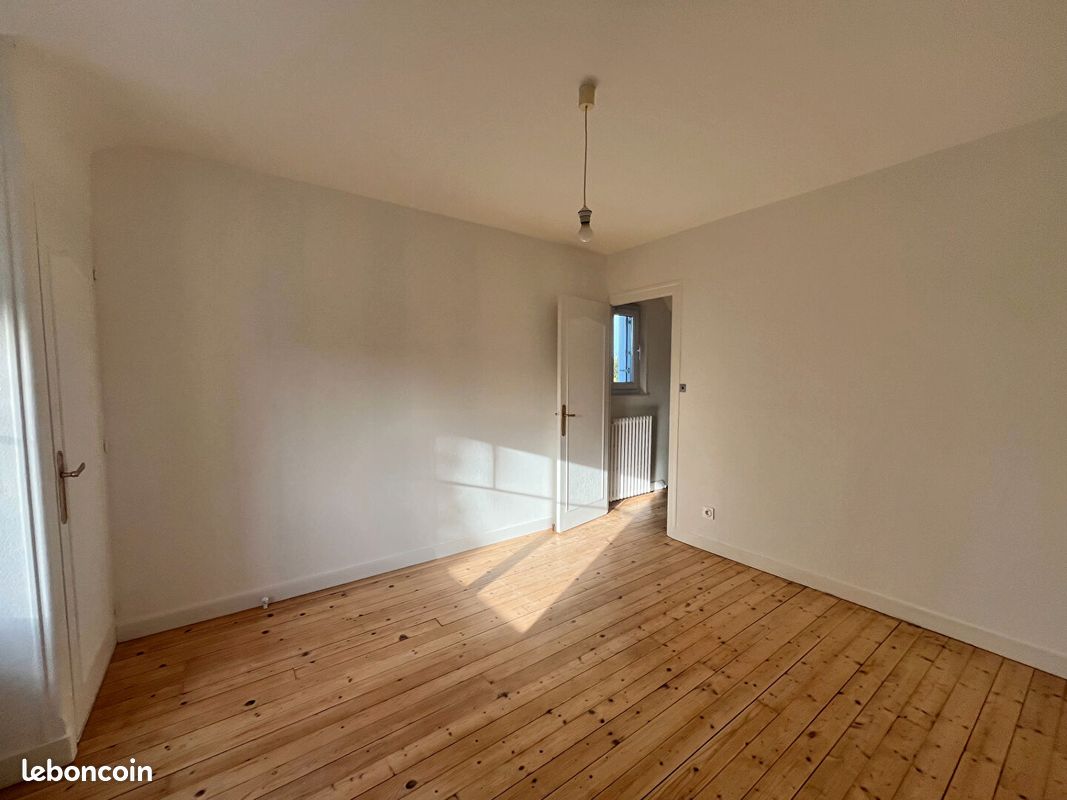 Maison a louer - 3 pièce(s) - 84 m2 - Surfyn