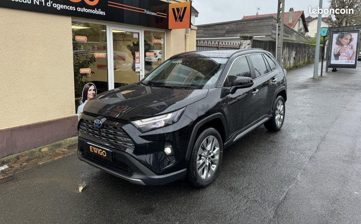Toyota RAV4 2.5 218CH FULLHYBRID LOUNGE TRES FAIBLE KILOMETRAGE ETAT NEUF GARANTIE