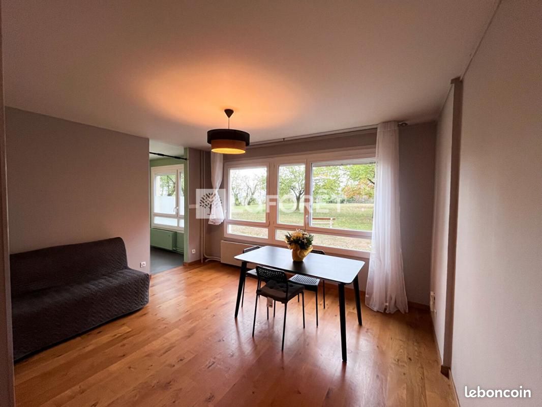 Appartement 3 pièces 65 m² · à Oullins-Pierre-Bénite · 65 m² · 890 €/mois