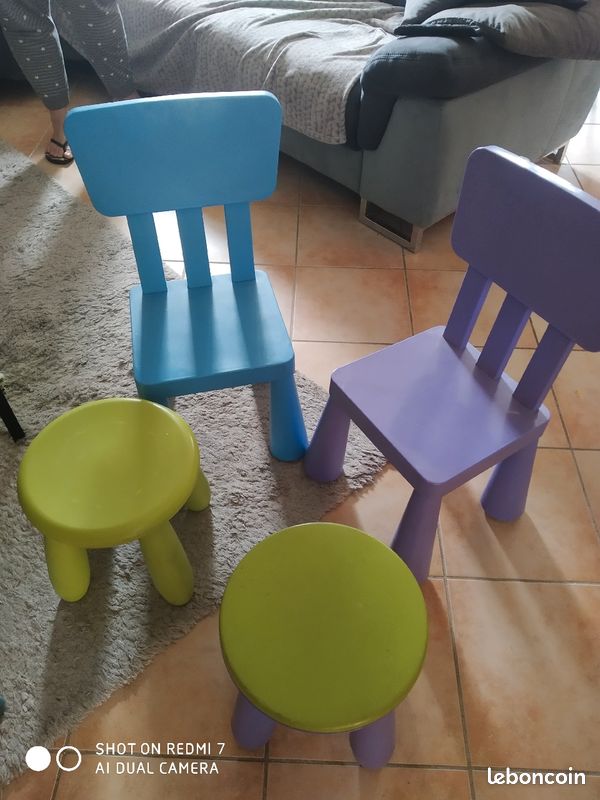 Chaisse + tabouret (image 1)