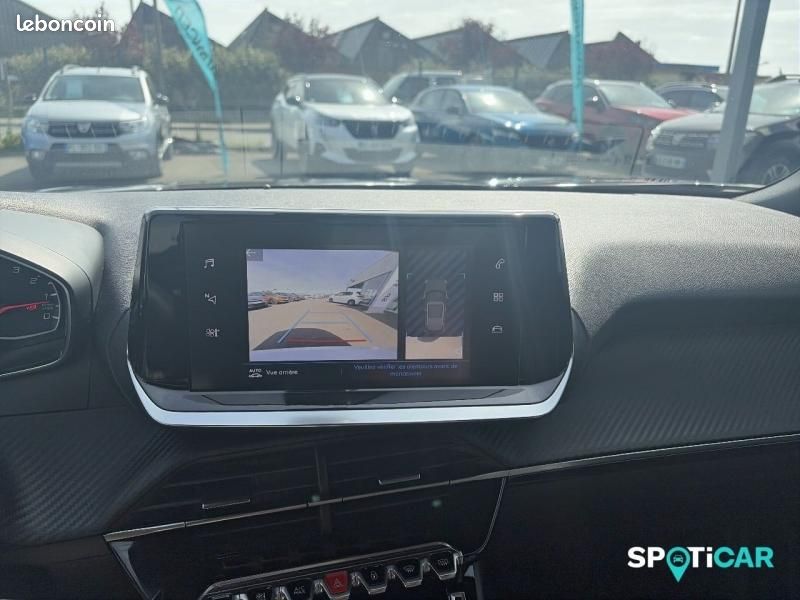 Peugeot 2008 1.2 PureTech 100ch S&S Style (image 21)
