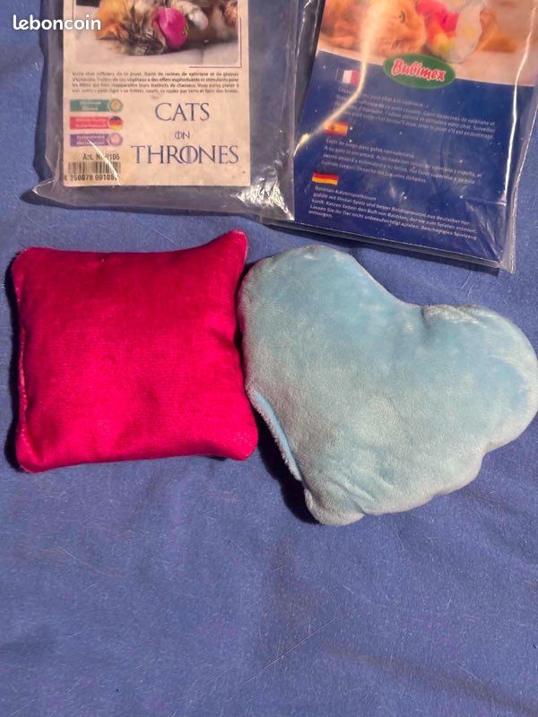 Lot jouets coussins pour chats (image 3)