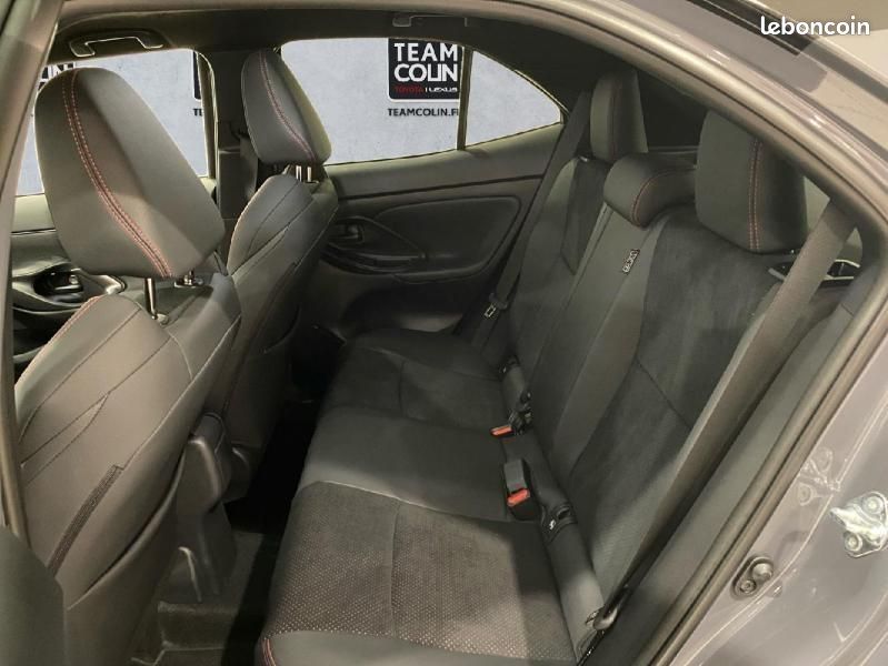 Toyota Yaris Cross 130h GR Sport MY26 (image 12)